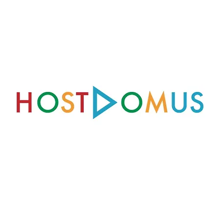 Hostdomus - La Terrazza Sul Mare With Private Parking Апартаменти