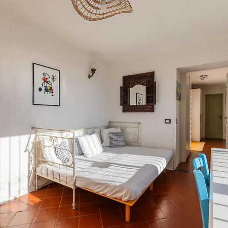 Апартаменти Hostdomus - La Terrazza Sul Mare With Private Parking *